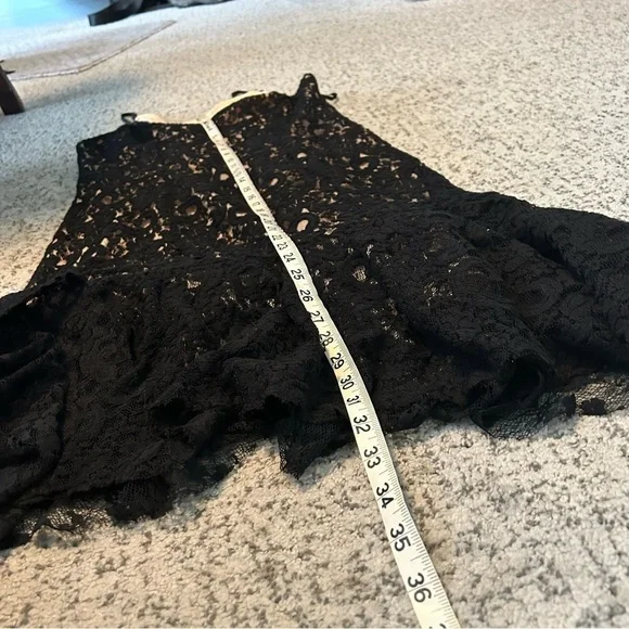 Anthropologie Moulinette Soeurs Cotrena Flounced Black Laced Dress Size 6 - Picture 10 of 12